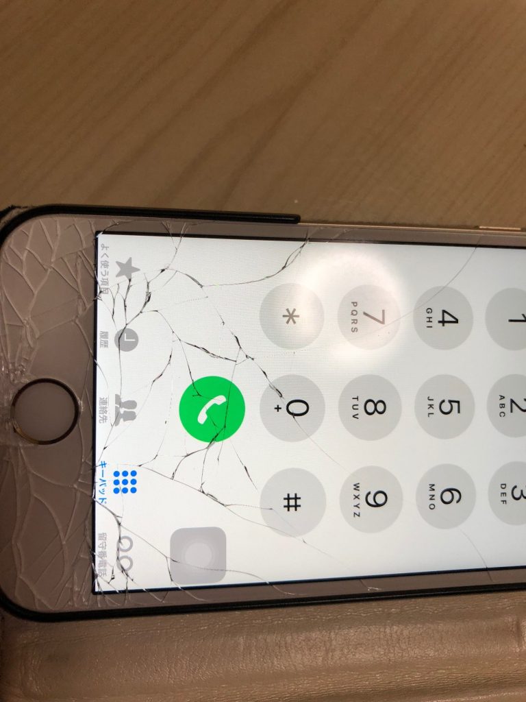 ヒビが入ったｉｐｈｏｎｅ